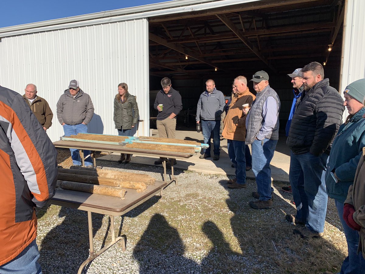 JessSoule7's tweet photo. Tri-state Advanced Soil Health Training checking out some soil cores from heavily vs. moderately grazed fields with ryegrass. #soilhealth #grazecovercrops #ASHT https://t.co/N3QZt8eYym