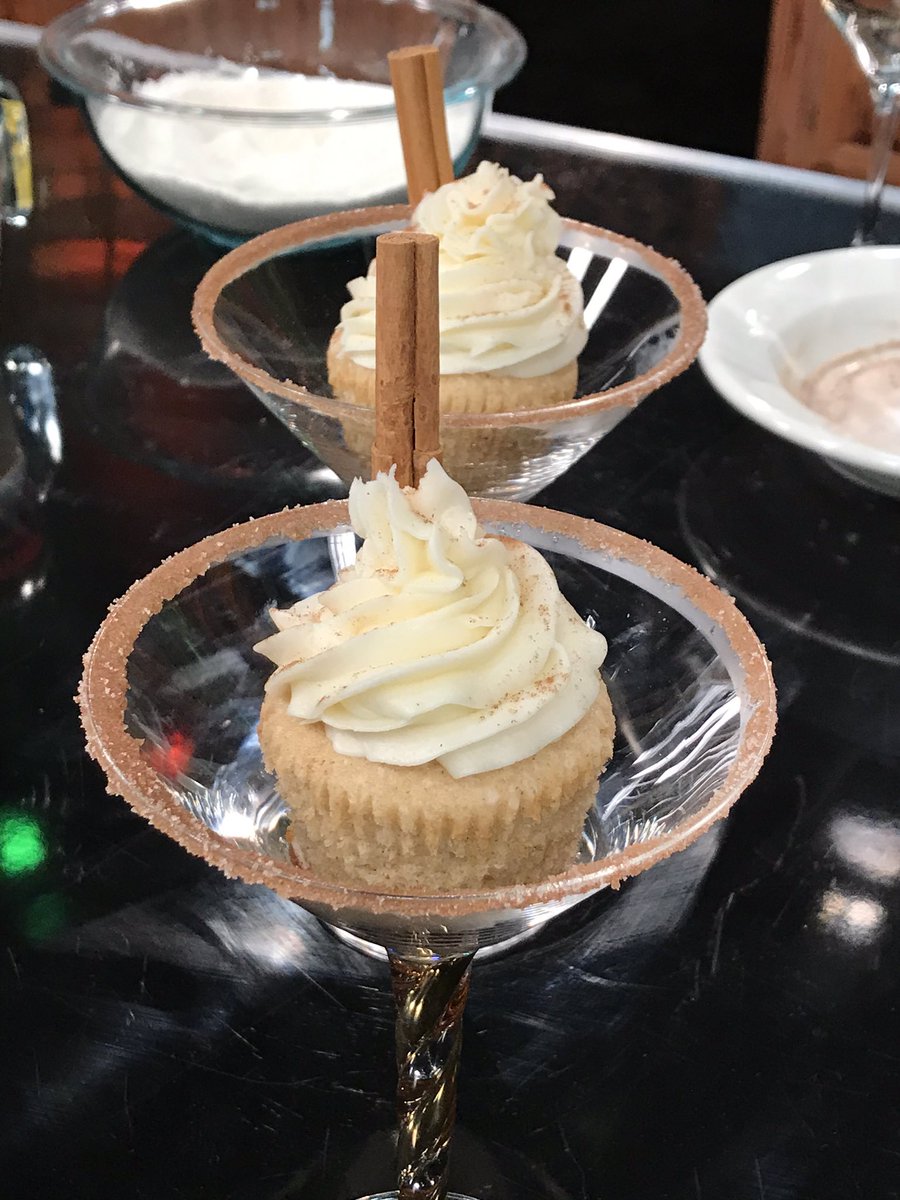 SassyMamasDelec's tweet photo. Tune in today to @MassAppealWWLP at 11 am to see our latest Sassy Cupcake creation! 

#eggnog #rum #cupcakes #sassycupcakes #nutmeg #cinnamon #local #foodie #massappeal #dessertporn https://t.co/olQ50cThnh