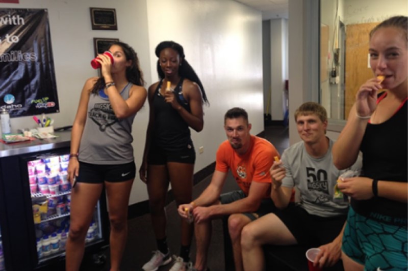 ISUHealthSci's tweet photo. Smart Cooking on the Run, Every Day (SCORE) is a program supported by @DairyWest to provide nutritional coaching and meal planning tips for @ISUBengals . Their latest blog "Pillars of Recovery" identifies three keys for athletes recovering after a workout.
https://t.co/3uKzPOhnEx https://t.co/DD3yTNZxsE