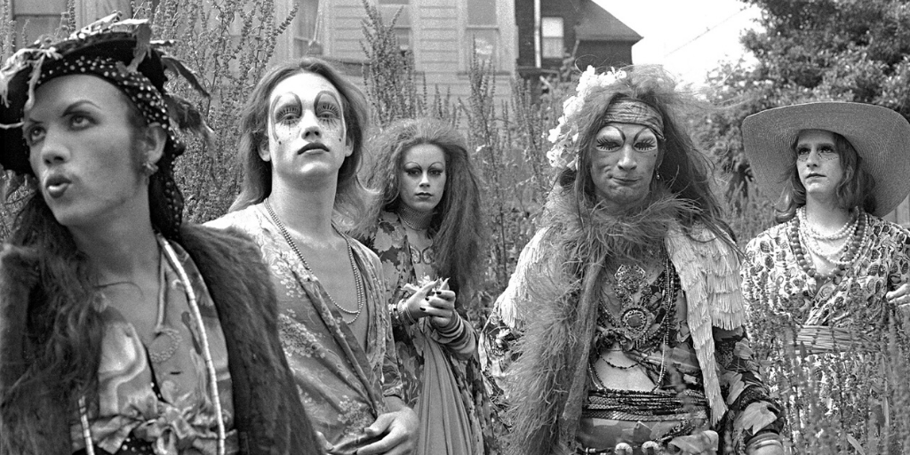 Old but gold: THE COCKETTES - jetzt auf realeyz ✨

"THE COCKETTES ist eine ausgelassene Reise in einen fast vergessen Teil der psychedelischen 60er Jahre... Der Film erinnert daran, wie wild und unabhängig unsere Geister einmal waren." 

🎬 stream.realeyz.de/media/the-cock…