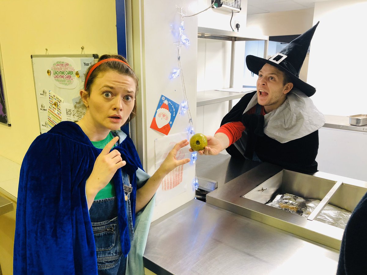 flosswright's tweet image. “What’s on the menu today Witchy?” Excellent day performing at St.John’s Primary School this morning and Woodlands Park Primary this afternoon. Thank you for the lovely welcome! So glad you enjoyed the show! 😊@hobgoblintc_ @Will_Gillham_ @gwlewthwaite