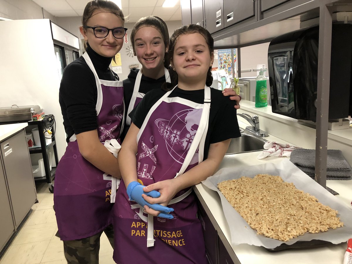 FrancoDramatik's tweet image. Les odeurs de l’entrée jusqu’au dessert titillent l’appétit!!!  #citoyendumonde #alimentation #AppEx @CSDCEO @escembrun @esclacitadelle @ESCCasselman @CFORP_TacTIC