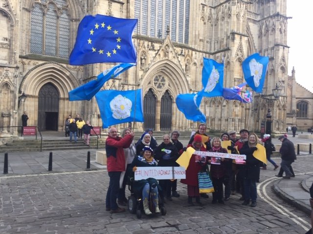 Photos from today's joint #VoteSwap outside the Minster, with out friends at @NYorksEurope. We're asking LD voters in #YorkOuter to loan their votes to LAB. In return #HarrogateandKnaresborough LAB voters will loan theirs to the LDs #TacticalVoting! #UnitedAgainstJohnson #GE2019