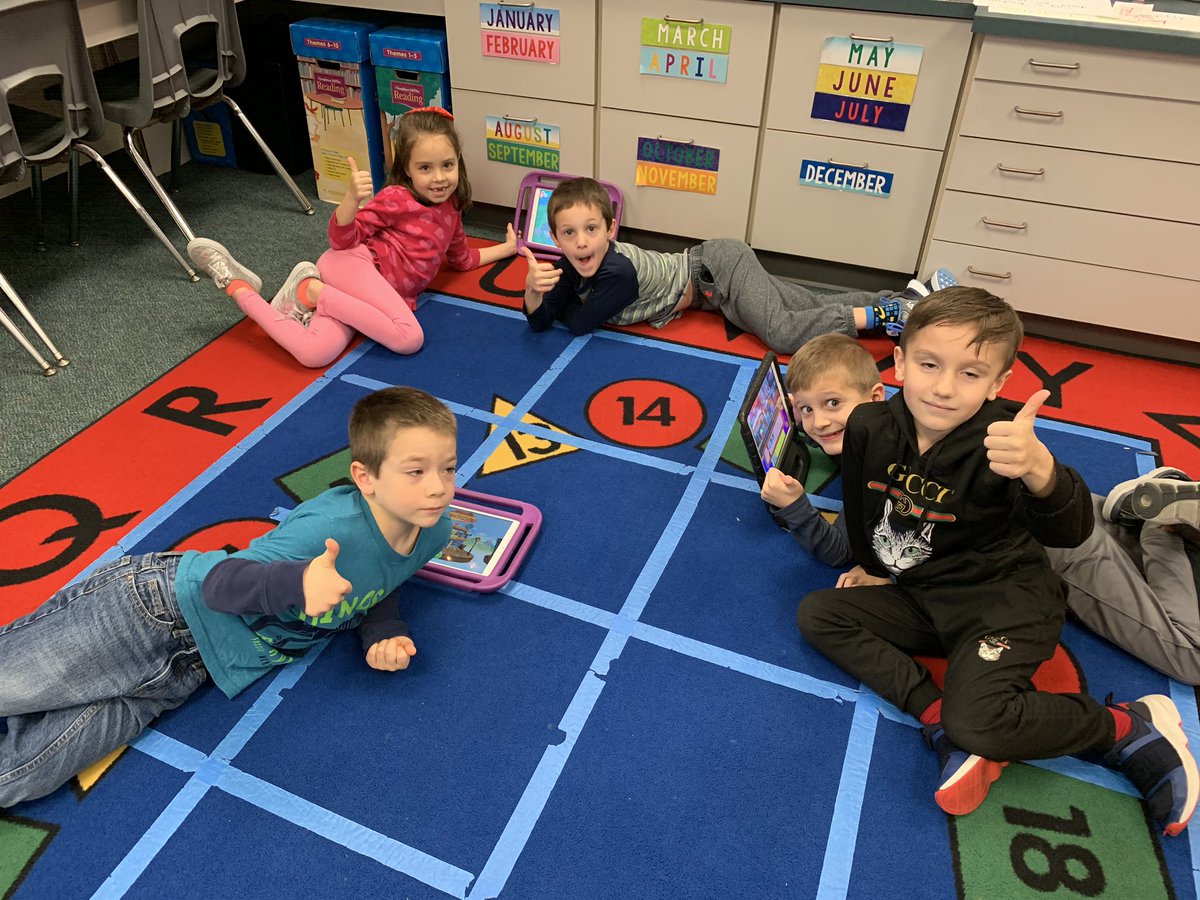 SmithsKinders's tweet photo. #HourOfCode in AM Kindergarten @rlschools #rltech @EdTechSmith @codesparkapp @codeorg https://t.co/3MTJPgvWDl