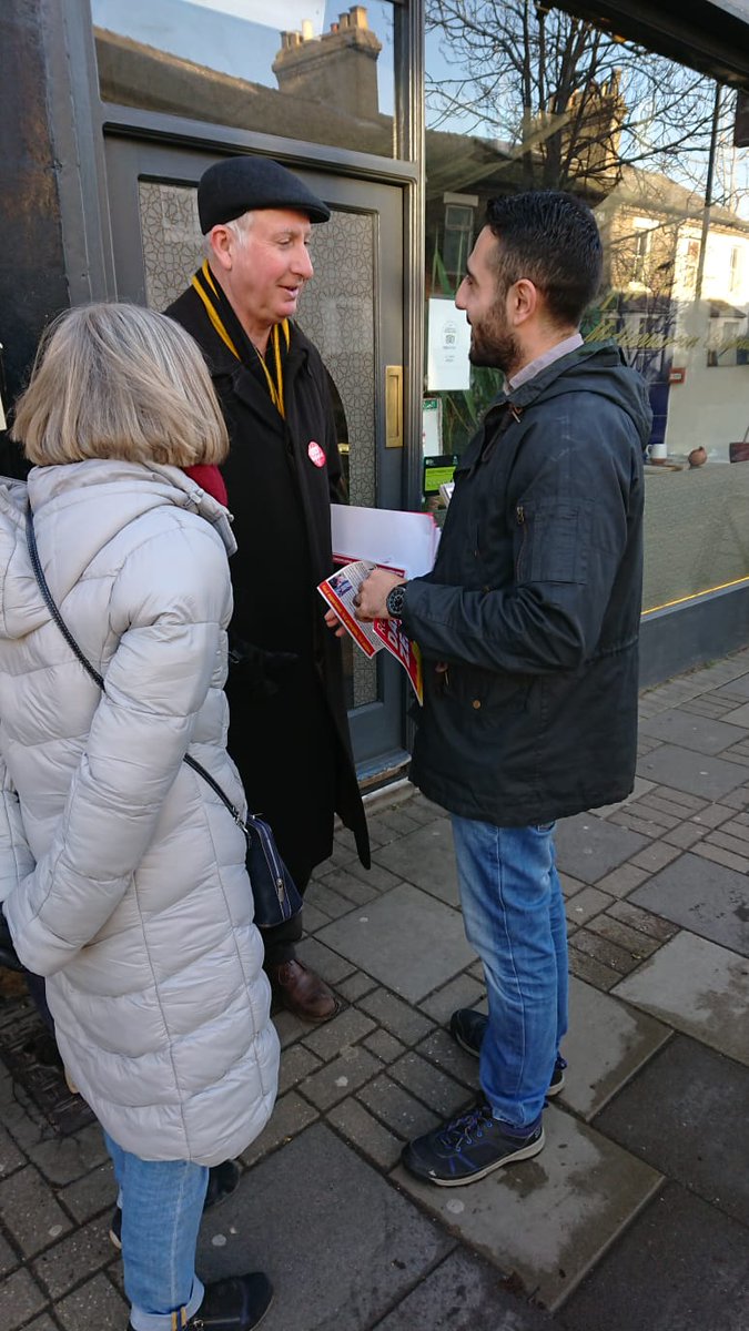 DanielZeichner's tweet photo. Wonderful to meet shoppers and shopkeepers down Mill Road. Fabulous atmosphere talking to people about voting Labour tomorrow 🌹🌹 https://t.co/h4X3lZAldV