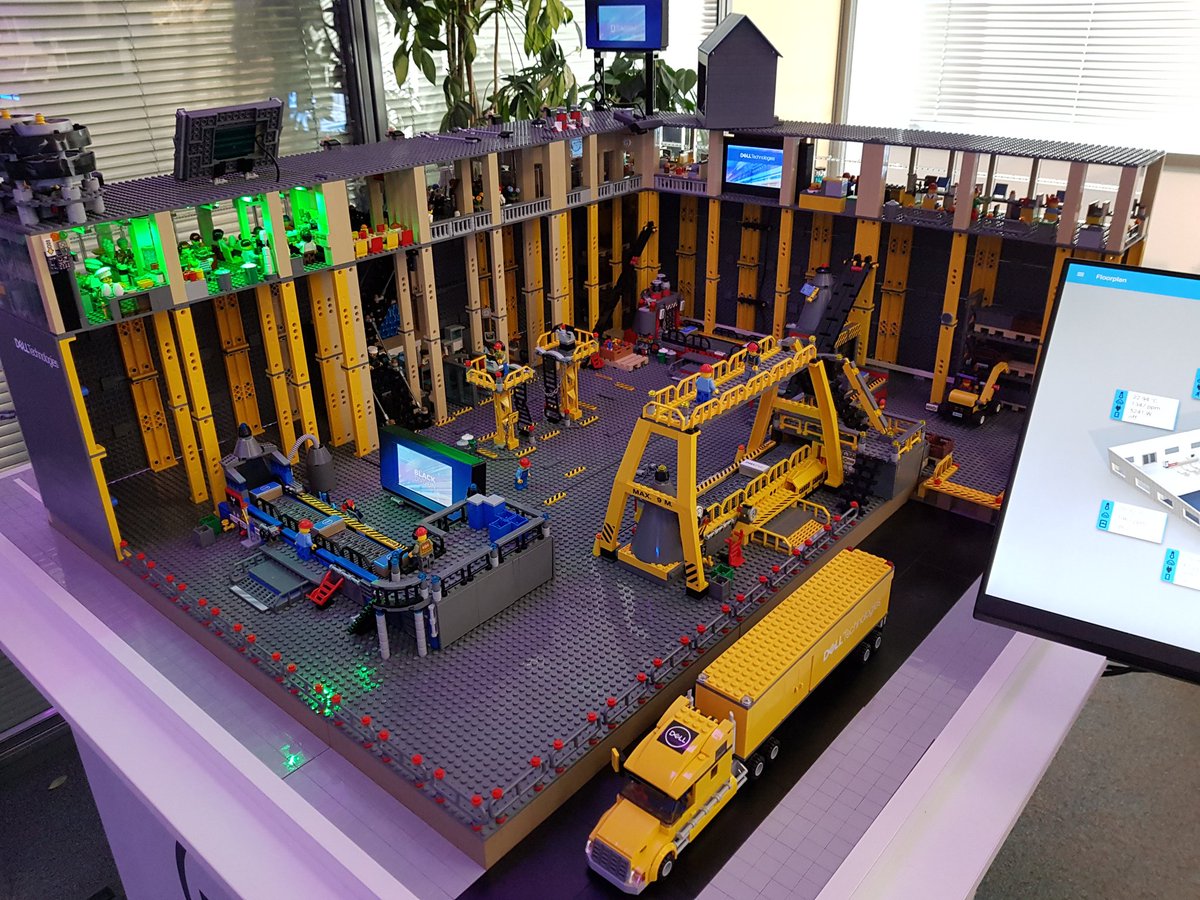 VMSkills's tweet image. Our @DellTech Customer Experience showcase in our Prague office delivering great customer presentation space to talk thru how we deliver the best end user experience across Rugged devices, IoT, Displays, periperals and Laptop and desktop devices and solutions #UnifiedWorkspace