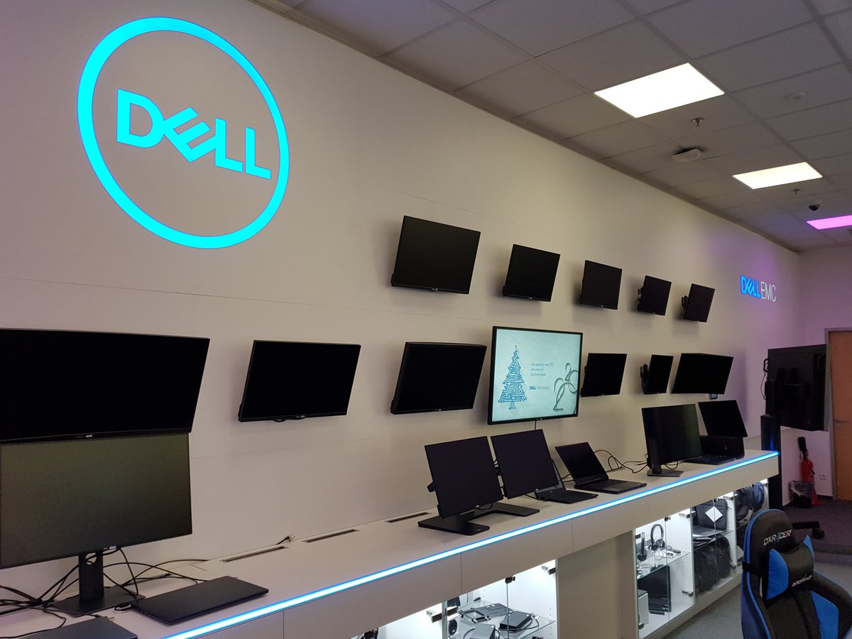 VMSkills's tweet image. Our @DellTech Customer Experience showcase in our Prague office delivering great customer presentation space to talk thru how we deliver the best end user experience across Rugged devices, IoT, Displays, periperals and Laptop and desktop devices and solutions #UnifiedWorkspace