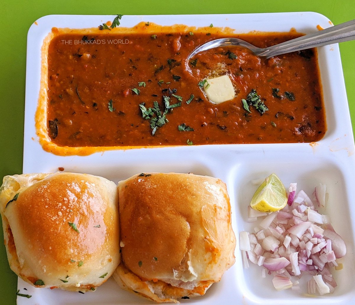 Are you in the mood for some delectable Pav Bhaji? 🤤 Comment YES or NO below

#pavbhaji #pavbhajilovers #pavbhajitime #punefood #punefooddiaries #punefoodexplorer #punefoodplaces #foodofpune #whattoeatinpune #indianpavbhaji #desifood #spicyfood #indianfood #desikhana #indiandish