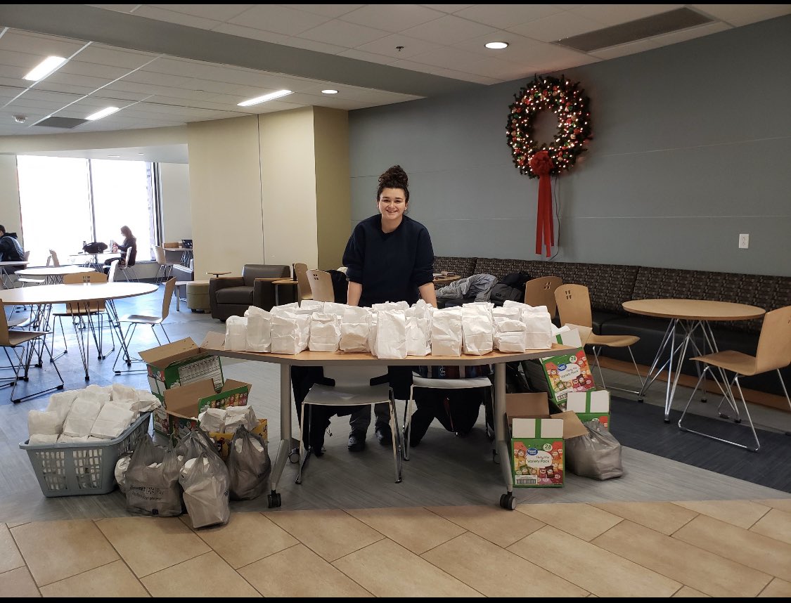 Come to the Natali Food Court for FREE finals week goodies bags, sponsored by Residence Life Council!!! @CalURecServices @CalU_Admissions <a href="/StudentCtrCALU/">Natali Student Ctr</a> <a href="/CalUCupboard/">CalU Cupboard</a> <a href="/CalUofPA/">Cal U</a>