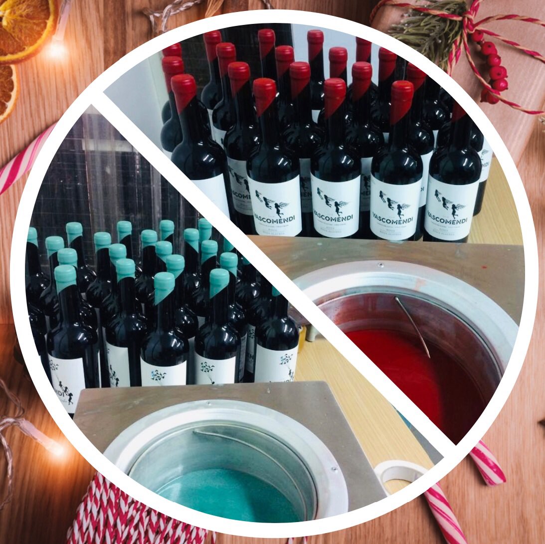 MendiOsabaWines's tweet photo. Tiffany Blue Mendi or Scarlet Red Vascomendi for Christmas?
#MendietaOsabaWines #Vascomendi #RiojaAlavesa #christmas #xmas #christmastree #christmasdecor #tiffanyblue #tiffany #scarlet #scarletred #handmade #love #merrychristmas #santa #winter #christmastime #gift #christmasgifts https://t.co/FA30i9ZHmi