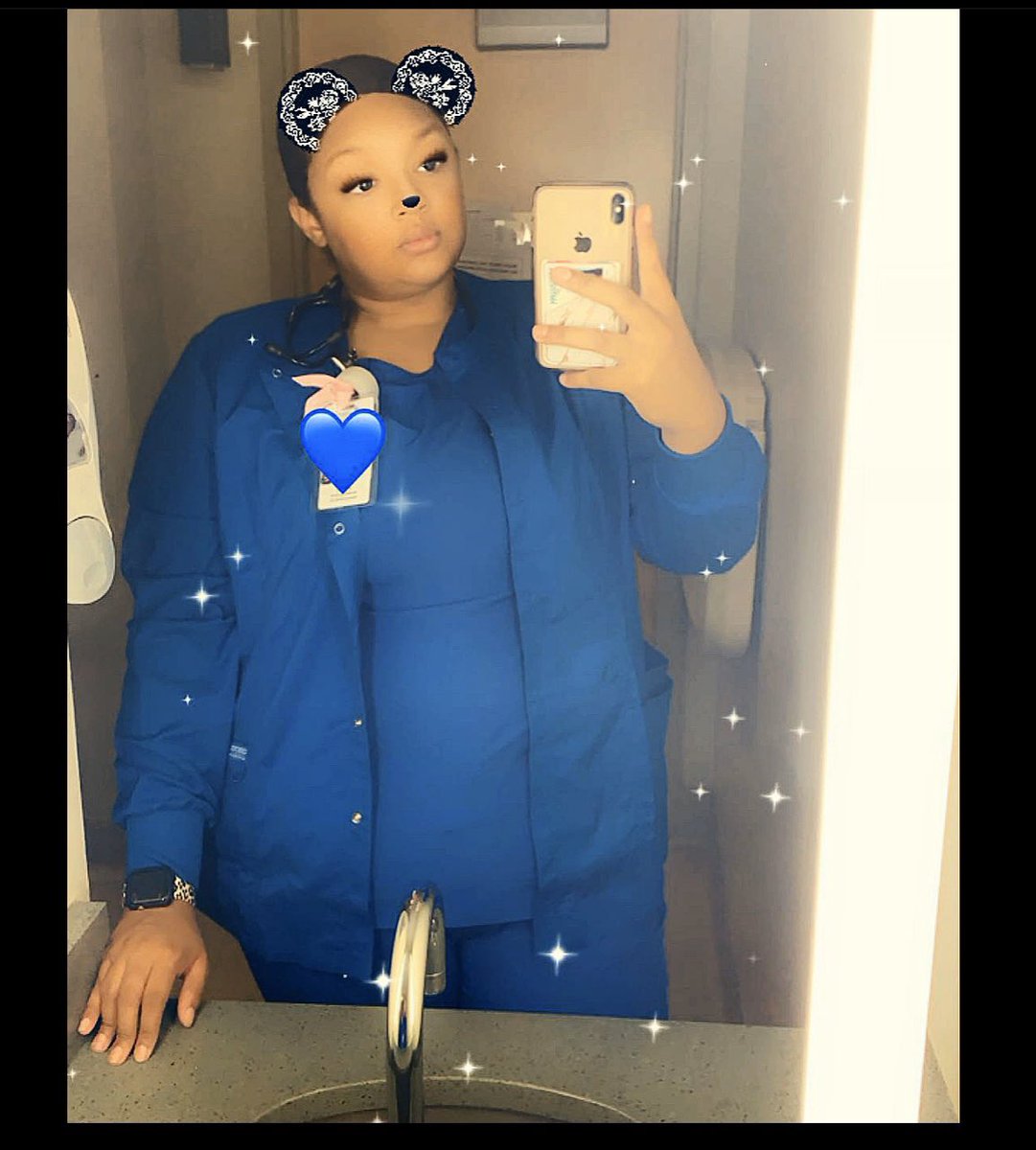 SimplyMissAjee's tweet image. Graduating. Becoming a RN. Buying my first car. Thank you 2019 ❤️