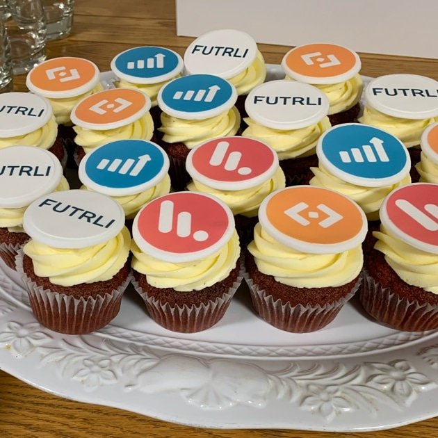Branded cupcakes for this morning's <a href="/NotJustNumbersL/">Debbie Whitaker</a> networking event @Carrwoodpark showcasing the amazing <a href="/FUTRLI/">Futrli</a>

#corporateevents #accountants #branding #brandedcupcakes #redvelvet #bespoke #handcrafted #homebakery #chapelallerton #leeds #yorkshirebusiness