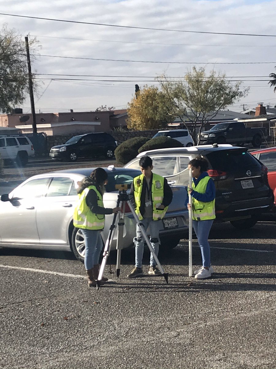 CTE_Counselor's tweet photo. Brisk, but beautiful morning to do some land surveying. Land surveyors are retiring creating a demand for their services. Thank you Mr. Torres for exposing and teaching our kids about high demand, high wage careers. https://t.co/G9jy0Ak3ny