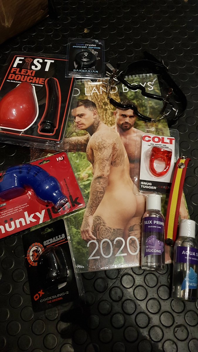 Ok. As a little Thank You for 25k followers here's your chance to win a bundle of goodies worth a staggering £200! Just like/follow/retweet to be in with a chance. Winner picked at random on Saturday.Good Luck!