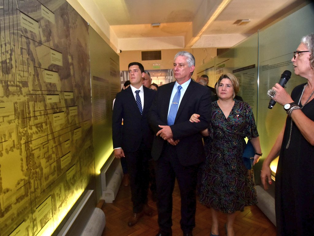 Diaz-Canel tours Argentina's Historic Center