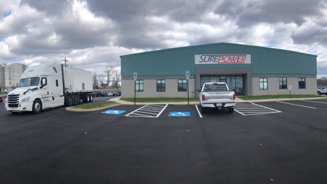 SurePowerInc's tweet photo. 50kVA Industrial UPS Rental System, utilizes a Liebert 480 VAC input and 115 VAC output industrial UPS System. 60 minute battery @40 KW with redundant strings of VRLA batteries, air conditioner, spare batteries, spare parts and cellular monitoring. https://t.co/Id8487XBDQ