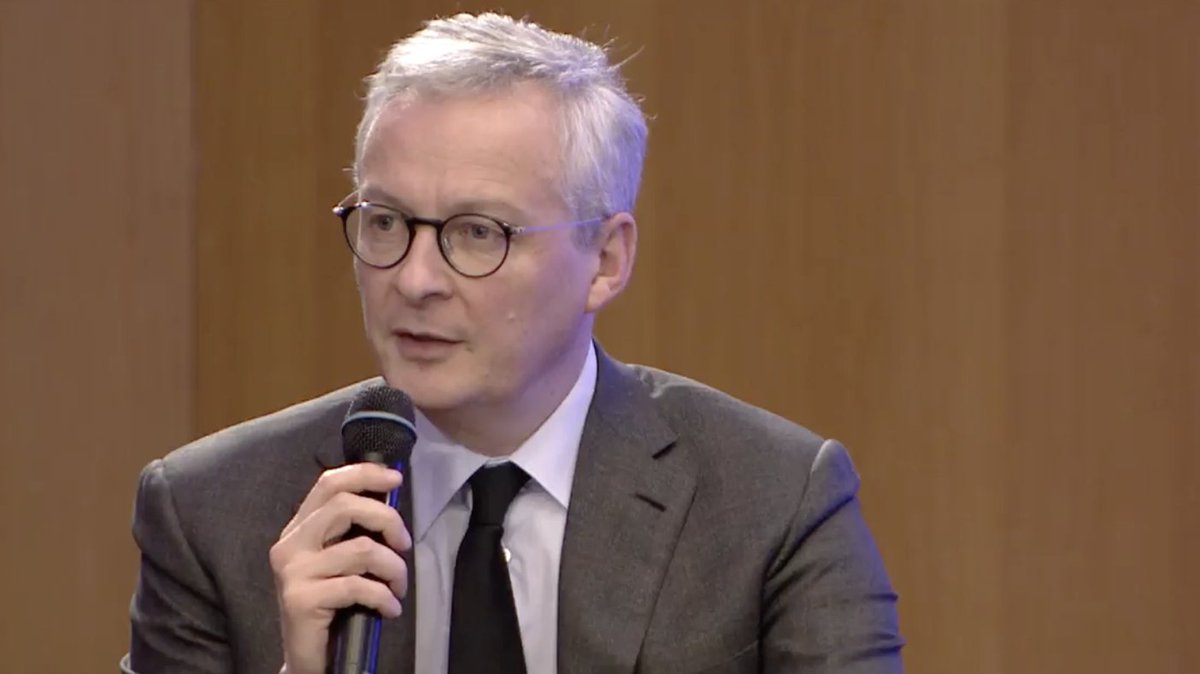 "Le design ne pourra s'en sortir seul, il est nécessaire d'avoir une signature, une marque collective, un conseil national en France afin d'avoir une réelle force à l'internationale" <a href="/BrunoLeMaire/">Bruno Le Maire</a> <a href="/Economie_Gouv/">Ministère de l'Économie et des Finances</a> #assisesdudesign