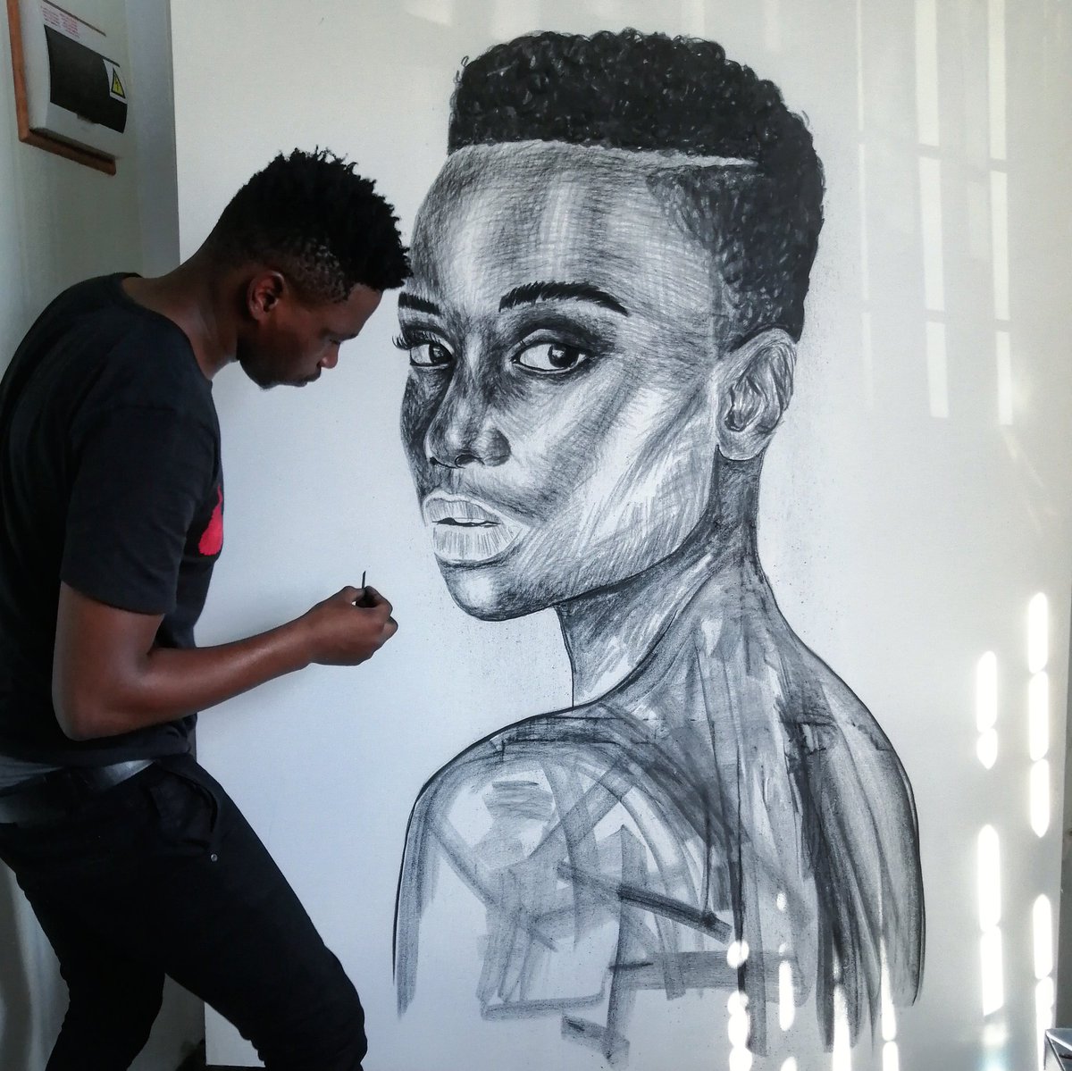I was born to create ๐ค 100 RT's and I will share the final rendition ๐๐พ
My name is Ennock Mlangeni. YOU DON'T KNOW ME YET!! https://t.co/FovEmlvd3d
