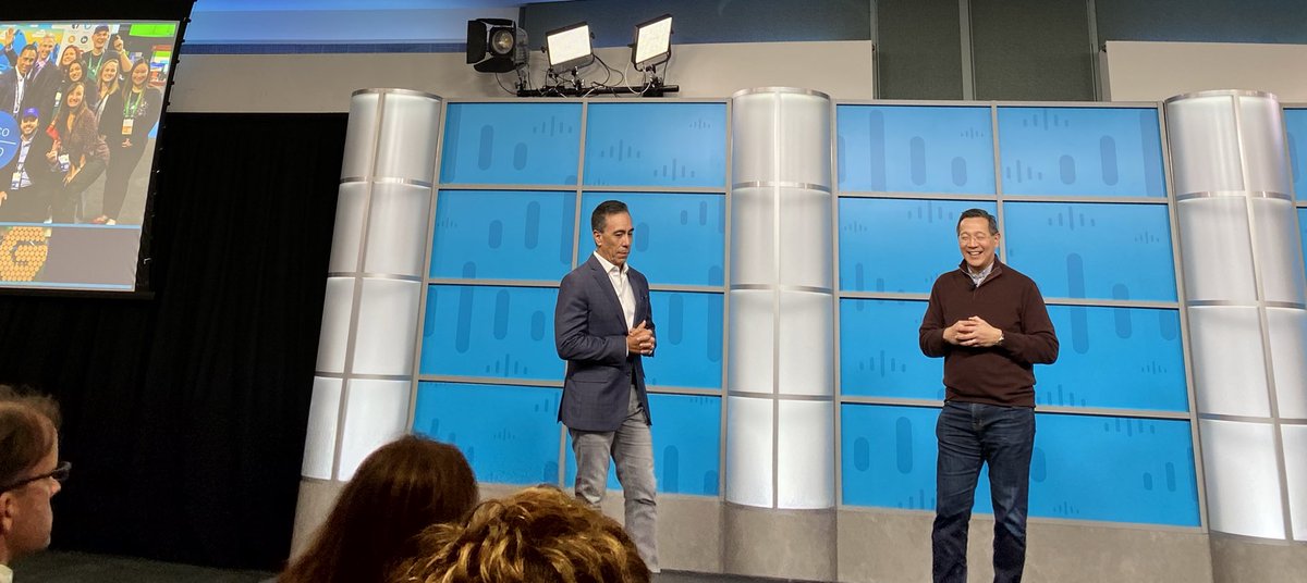 roxsanarh's tweet photo. Standing ovations for “G” @ggdiazjr embarking on next steps in his life while human network @Cisco will miss him 👏👏👏 Have a great golfing 🏌️ time 👍#OneOps #WeAreCisco https://t.co/Uksj1ZS490