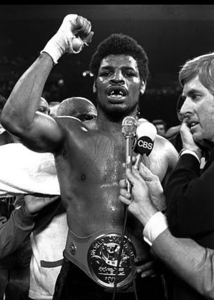 villafan50's tweet image. Come on Champ, keep fighting #champ #leonspinks #spinks #michaelspinks