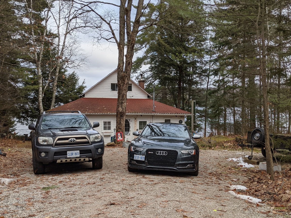 icallingh's tweet image. Matching S5 and 4Runner.