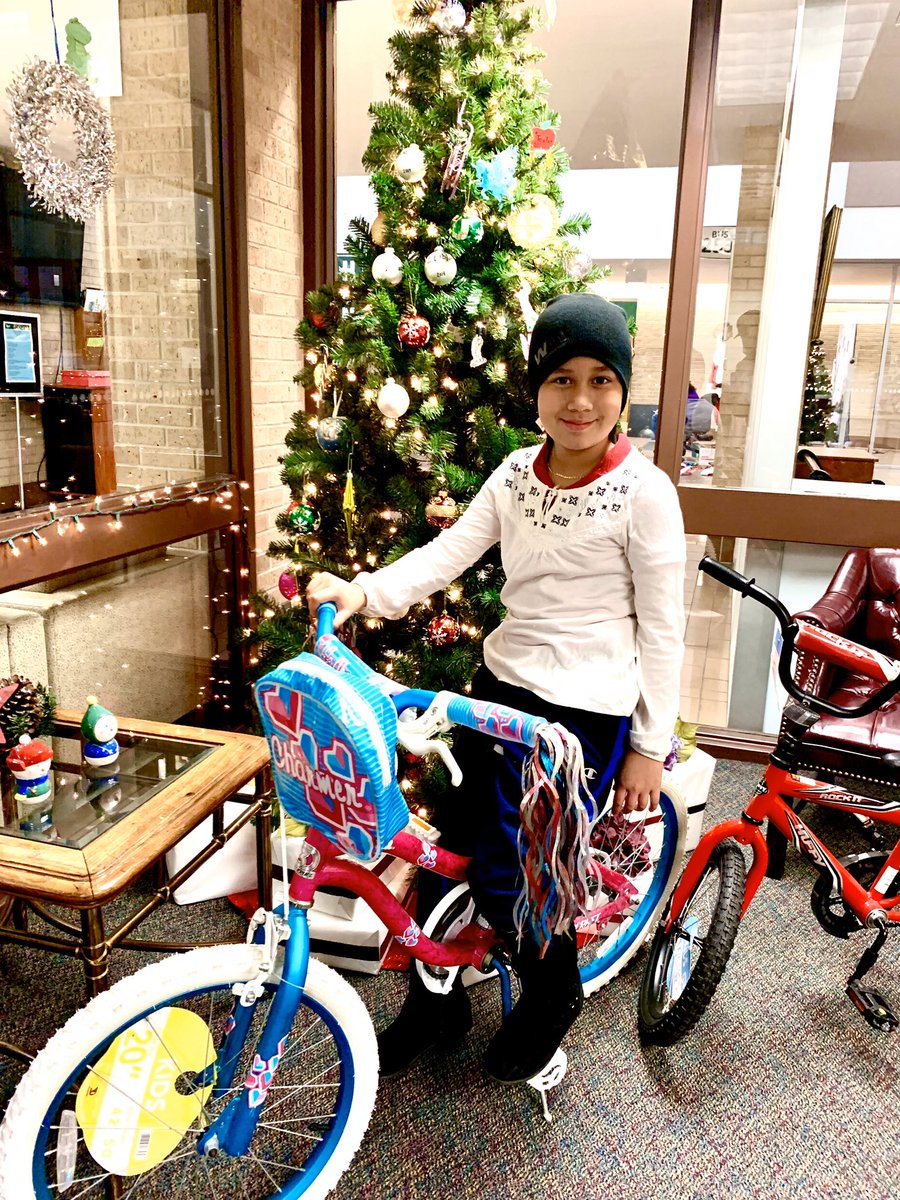 AFHelpsTeachers's tweet photo. Look at these little faces! @AliefISD students were surprised with new bikes @Youens_Gators. We love giving to these future leaders!! #AppreciationFinancial #ProtectHelpGive #Synergy https://t.co/kEq8g41MqY
