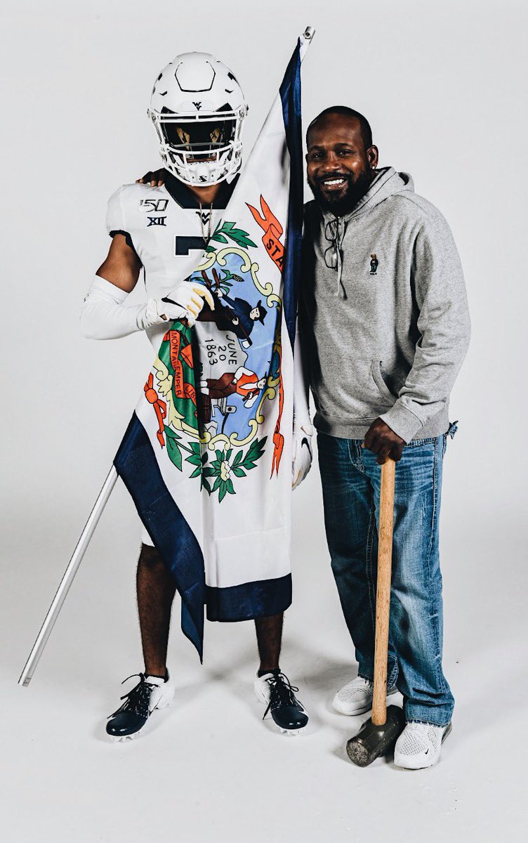 darylpii's tweet photo. Happy Birthday Momma, Committed!💛💙 #WVU #Blessed https://t.co/I5OWCl0Hu8