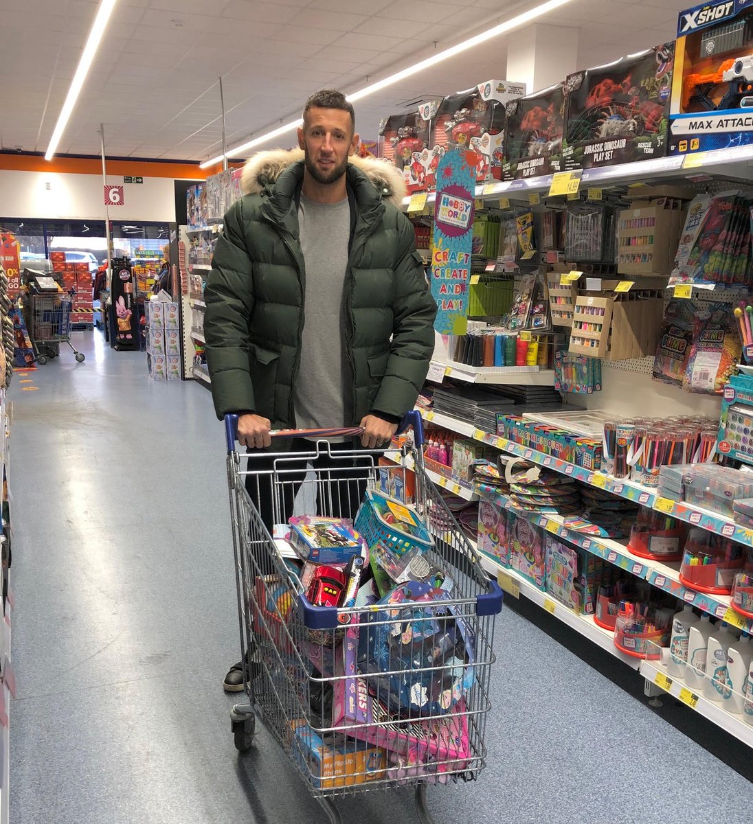 CompleteOnlineS's tweet image. Time to do our good deed 🎁 🎄

Complete has been busy buying presents for different age groups, for the fantastic @RockFMCharity. 

Check it out - completeonline.co.uk/complete-donat…

#blackpoolbusiness #digitalmarketing #digitalagency #charity #rockfm #cashforkids #lancashire #webdesign