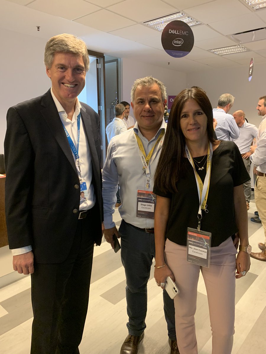 Excelcom2's tweet photo. Primer jornada #Delltechnologiesday presentada por #Excelcom junto a @DellEMCLatam @DellTech @vmware_latam @APCbySchneider https://t.co/230Bfc0RxN