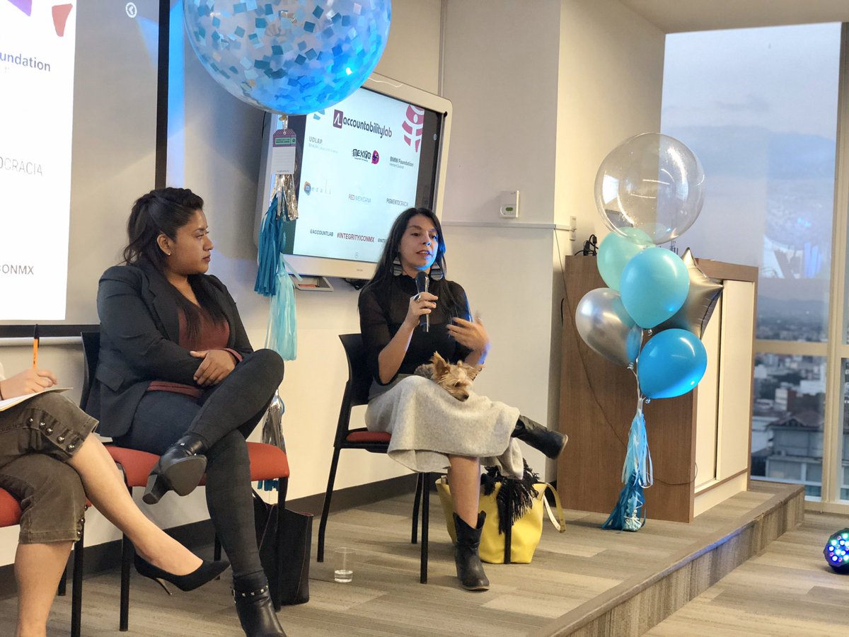 AccountLabMx's tweet photo. 🔺Importante diálogo sobre el impacto de la integridad en las nuevas generaciones en nuestro panel: “Abriéndole paso a los ciudadanos del futuro: Resiliencia y derechos fundamentados en la integridad”. #IntegrityIconMx #Integridad @LaCasaMandarina @RutaCivica https://t.co/ylm9aEUhpC