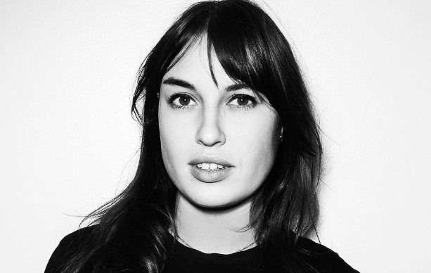 residentadvisor's tweet photo. #2019BestTracks #4AMRollers Karima F's Random Loop From Doepfer is that rare track that finds an anthemic quality in restraint, simmering below boiling point while its melody wriggles into your head https://t.co/JfqOsPQ7kF https://t.co/9eOrq4seBx