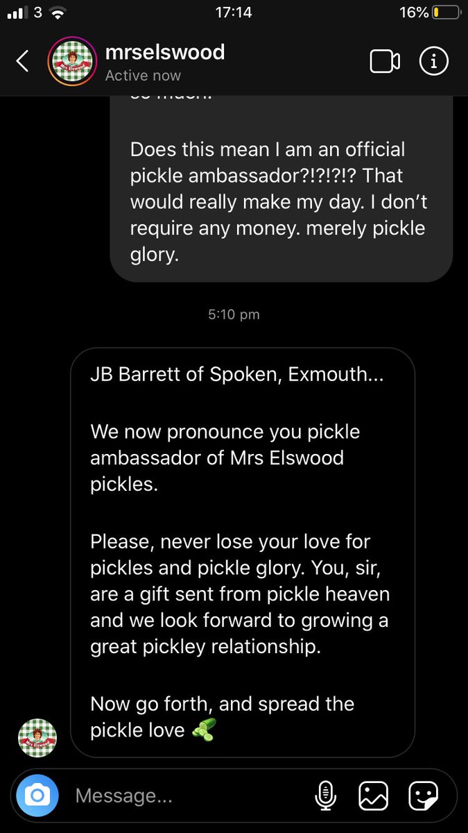 When your chef becomes an ambassador of <a href="/MrsElswood/">Mrs Elswood</a> pickles!! Get on 🙌🏼🙌🏼🙌🏼🙌🏼
