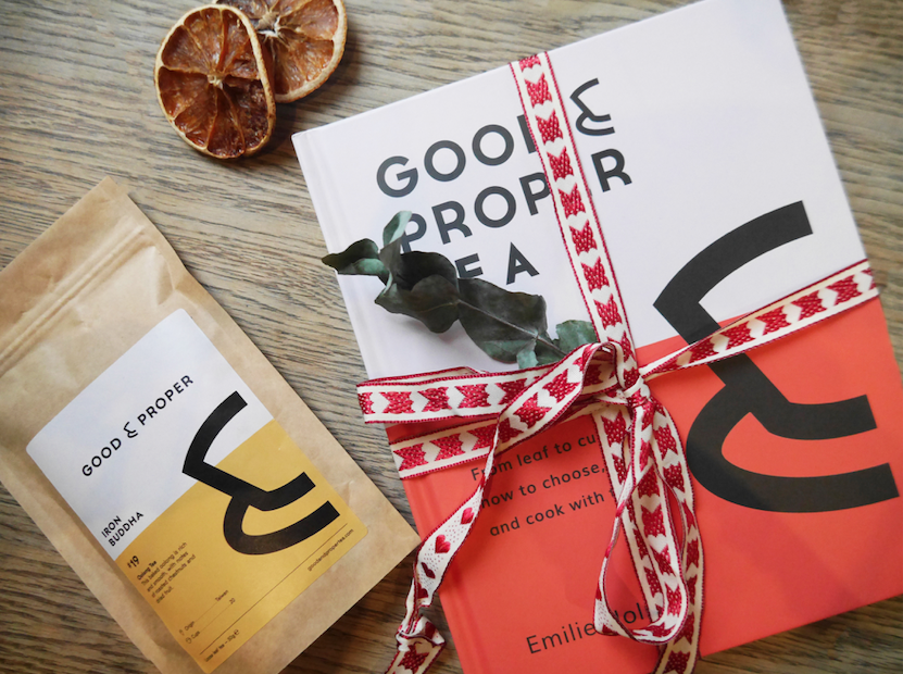 Good & Proper Tea (@goodpropertea) on Twitter photo For the book lover in your life.
Jam-packed with tea facts, recipes, brewing instructions and beautiful photography.
The Good & Proper Tea Book by Emilie Holmes 📕
<a href="/Kyle_Books/">Kyle Books</a> For the book lover in your life.
Jam-packed with tea facts, recipes, brewing instructions and beautiful photography.
The Good & Proper Tea Book by Emilie Holmes 📕
<a href="/Kyle_Books/">Kyle Books</a>