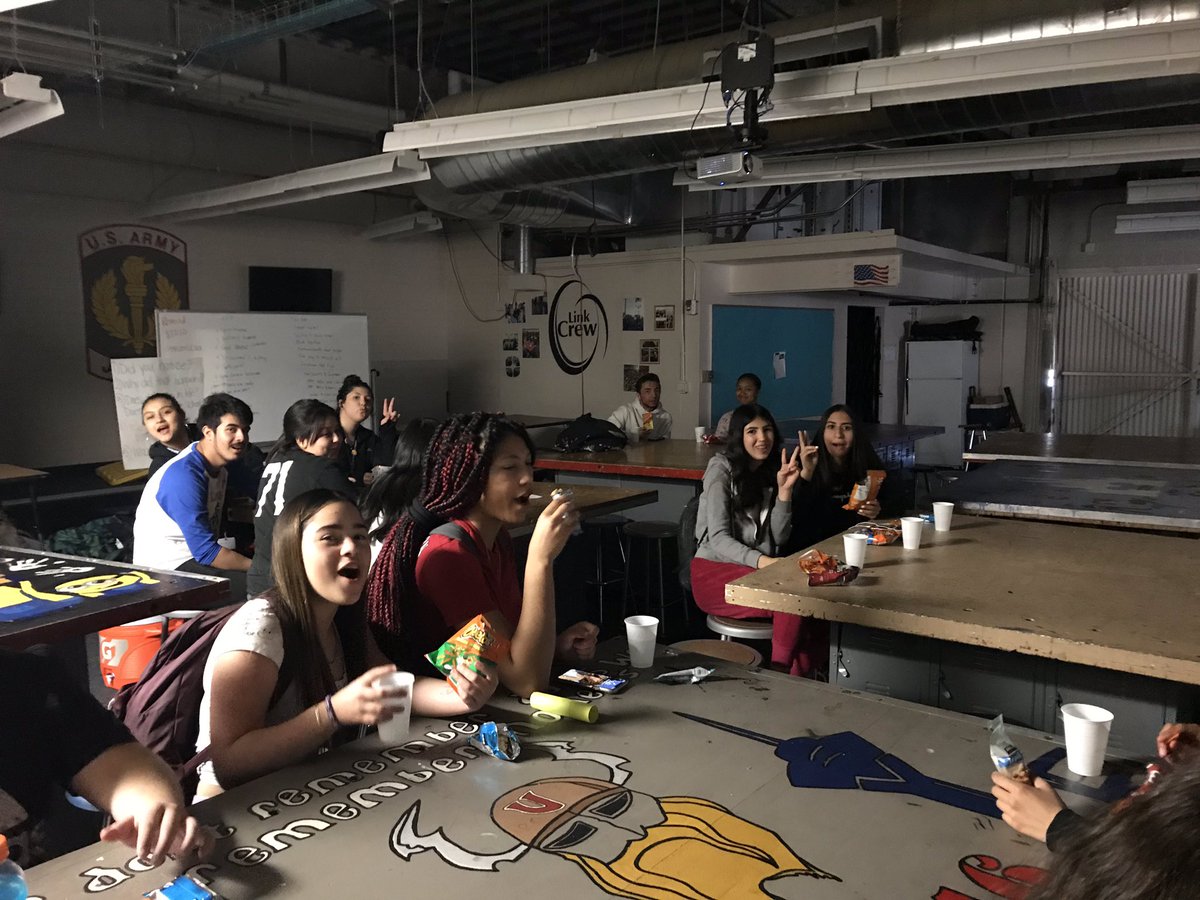 vhslinkcrew tweet media
