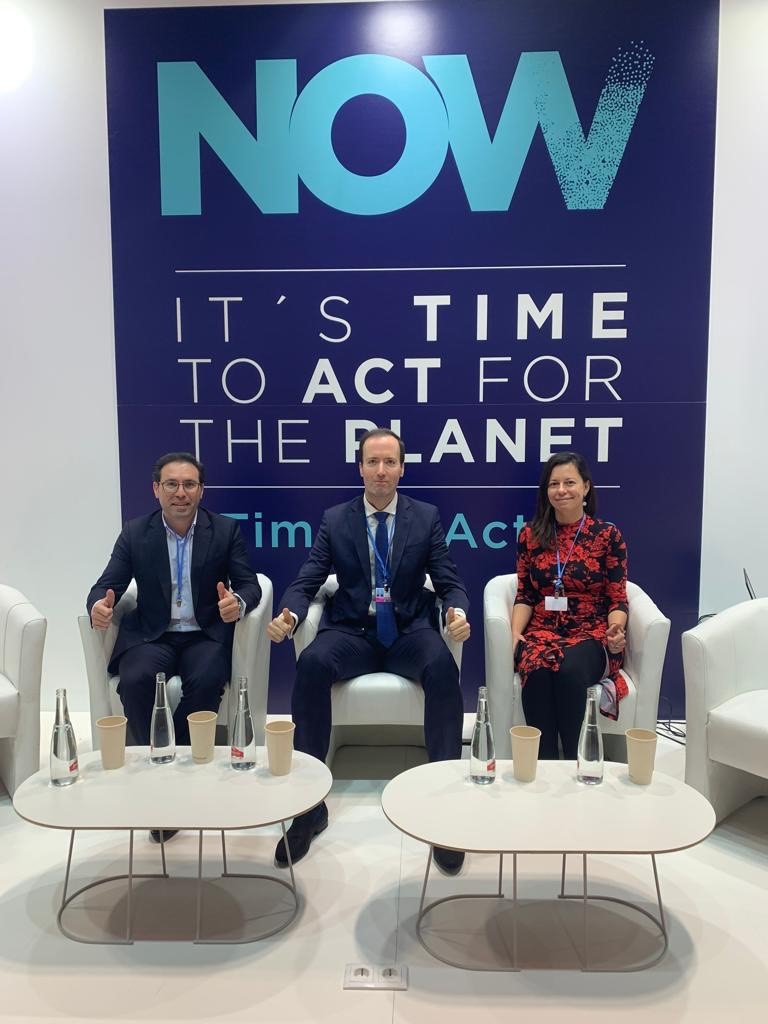 JavierCavada_JC's tweet photo. Honoured to actively participate at the #UnitedNations Climate Change Conference #COP25. #HighviewPower Team bringing the #EnergyStorage technology that provides full #Flexibility #Stability and #LongDuration, for a 100% Clean and Reliable Grid
#CRYOBattery Time for Action > NOW https://t.co/GzXdiCGhq2