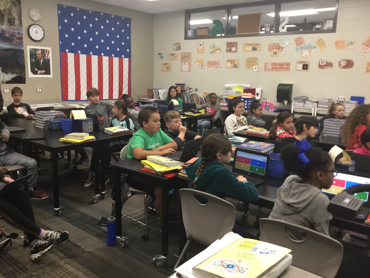 PAustinScience's tweet photo. Kahoot social studies fun!
#ClarksConnects https://t.co/RgSbwqzLah