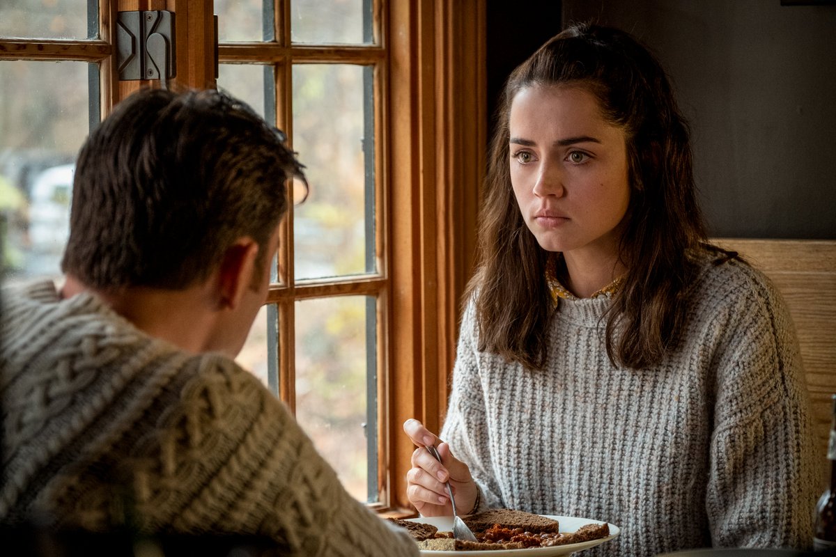 Knives Out on Twitter: "@Ana_d_Armas is a tour de force and cozier ...