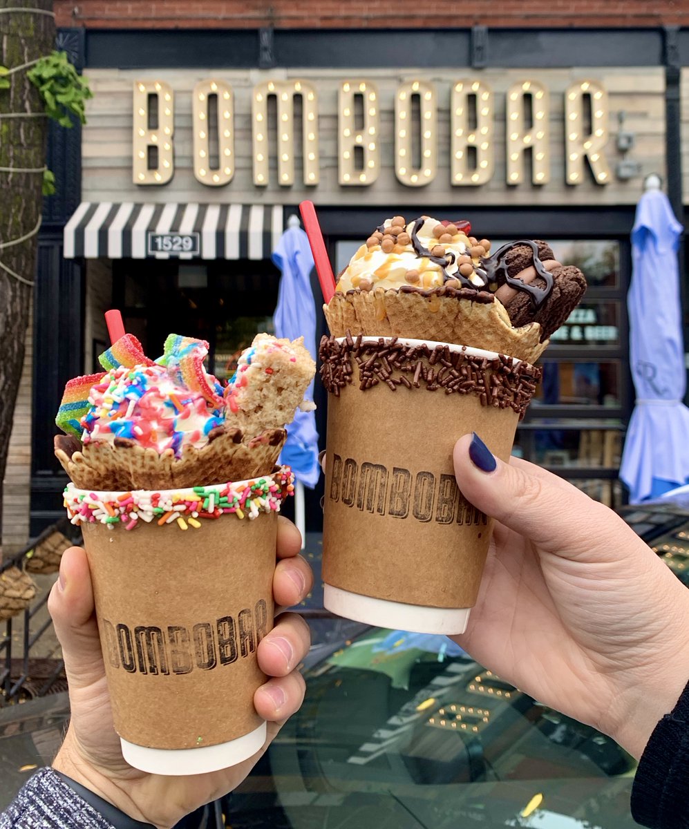 BomboBar's tweet image. Hey Chicago! Stay warm with us &amp;amp; our Hotter Chocolates all winter long!! 🍫☕️🔥 #ShowUsYourBombos #HotterChocolates @fabioviviani #HotChocolate #Chicago #BomboBar bit.ly/2LLBrFN
via @ChicagoParent
