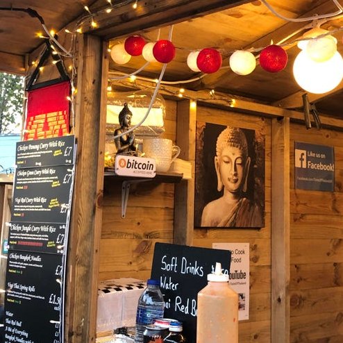 AiToolsWeUse's tweet image. Christmas market stall accepting bitcoin spotted in 📍Exeter, United Kingdom 🇬🇧