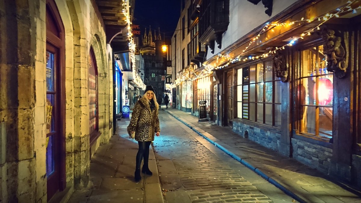 Christmassy in Canterbury ✨✨✨
#canterbury #christmaslights #canterburycathedral