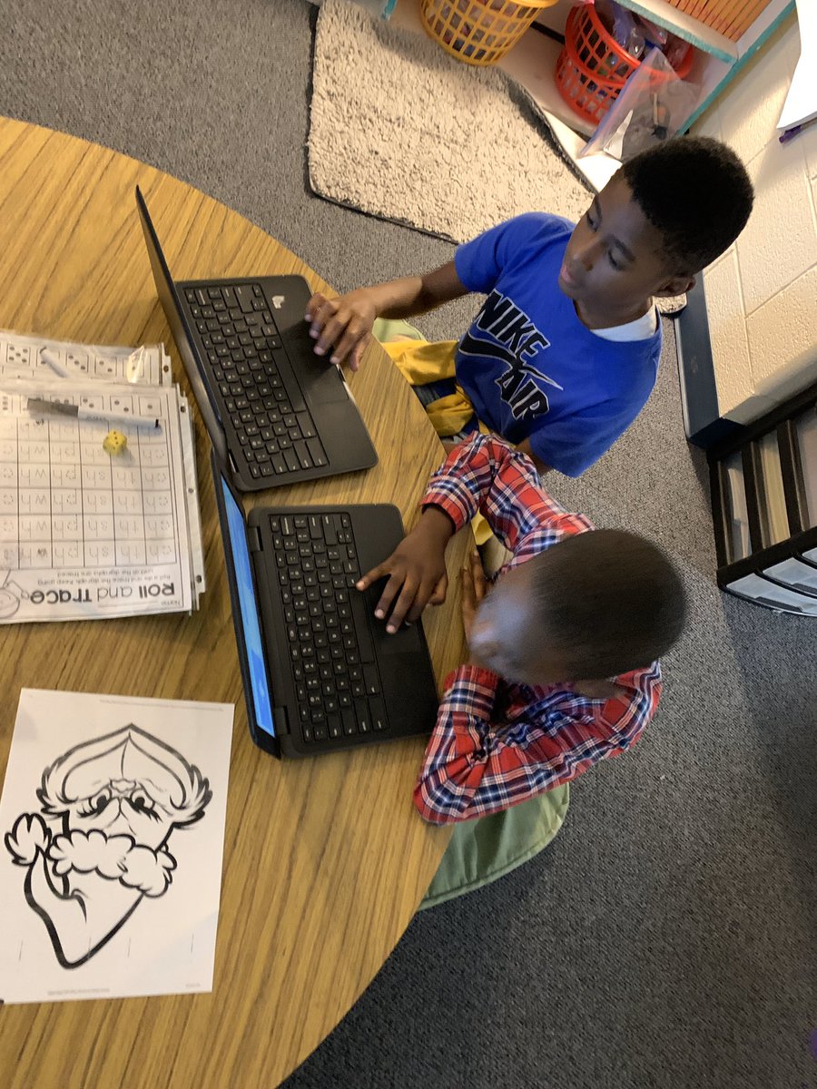 lets_du_this's tweet photo. @MsThompsonNSE & Ms. Sievert’s class partnering up for the #HourOfCode!! @NSECrickets #NSEhourofcode #richlandtwo https://t.co/Y5h2yJQ0Aw