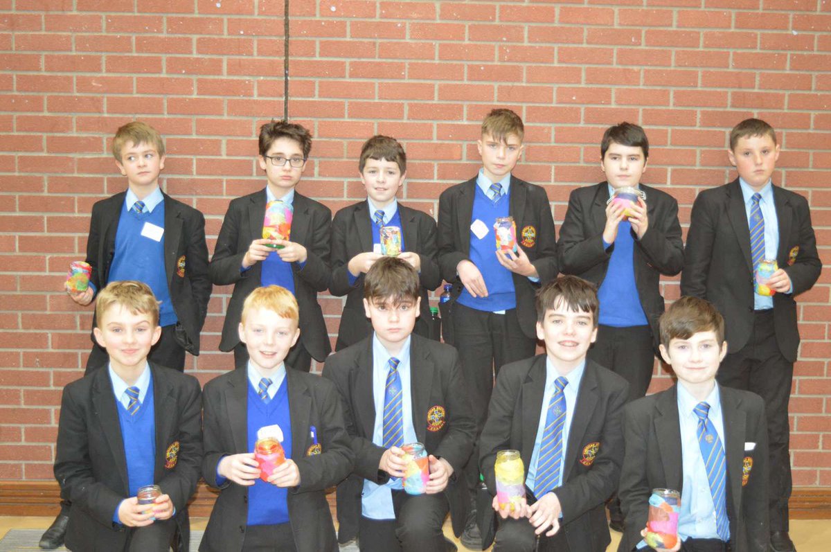 re_cbsomagh's tweet image. Our Senior Retreat Team ’Solas’ leading our Year 8 students in a day of fun and faith. They were superb at showing our younger students how to let their light shine. @cbsomagh @knightsofstcol1