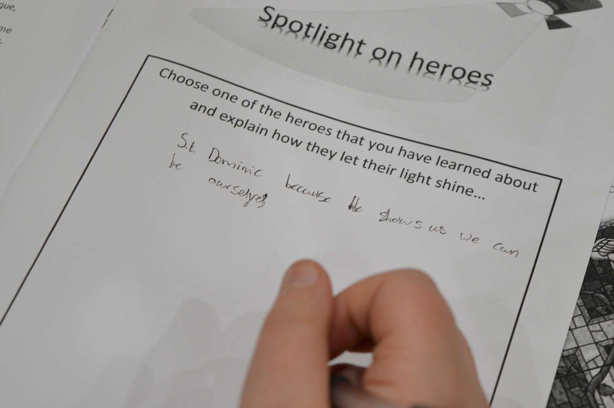 re_cbsomagh's tweet image. Our Senior Retreat Team ’Solas’ leading our Year 8 students in a day of fun and faith. They were superb at showing our younger students how to let their light shine. @cbsomagh @knightsofstcol1