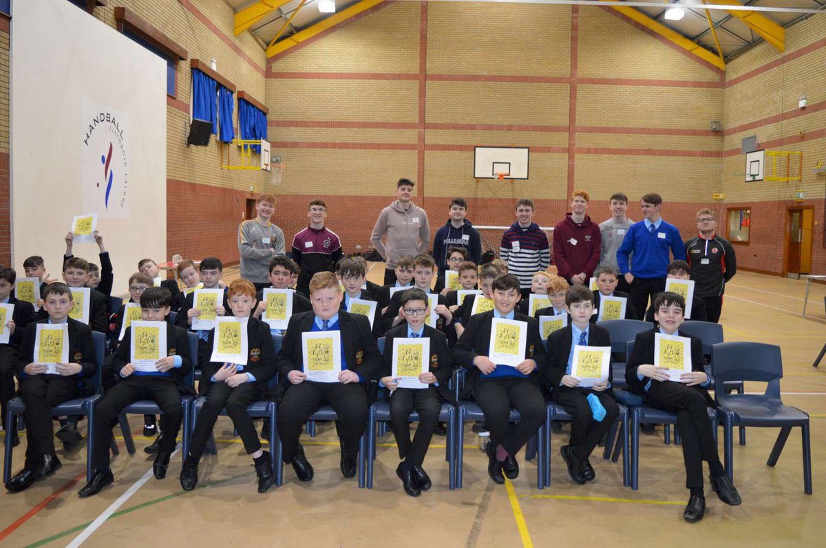 re_cbsomagh's tweet image. Our Senior Retreat Team ’Solas’ leading our Year 8 students in a day of fun and faith. They were superb at showing our younger students how to let their light shine. @cbsomagh @knightsofstcol1