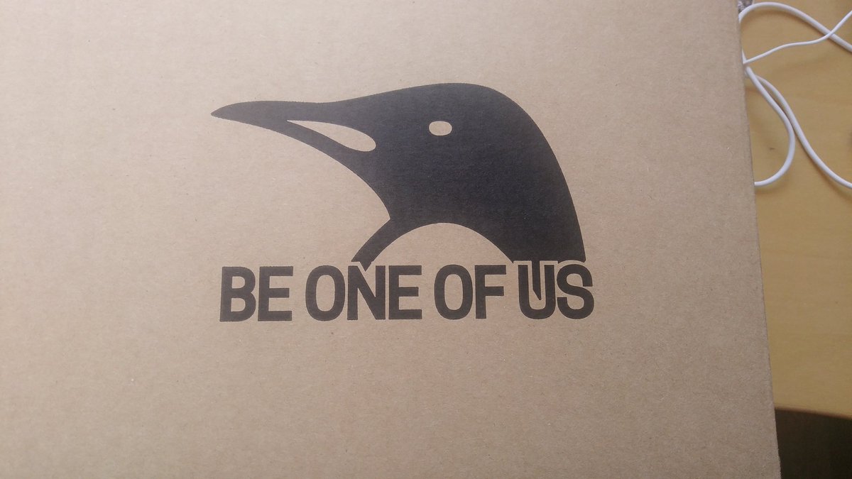 miguel_a_galan's tweet image. Por fin ya está aquí!!! 
Impresionante en directo el SLIMBOOK PROX.

Ya soy &quot;linuxero de PRO-X&quot; 😀
@linuxmint

Gracias @SlimbookEs 

Ahora a sacarle todo el provecho posible!