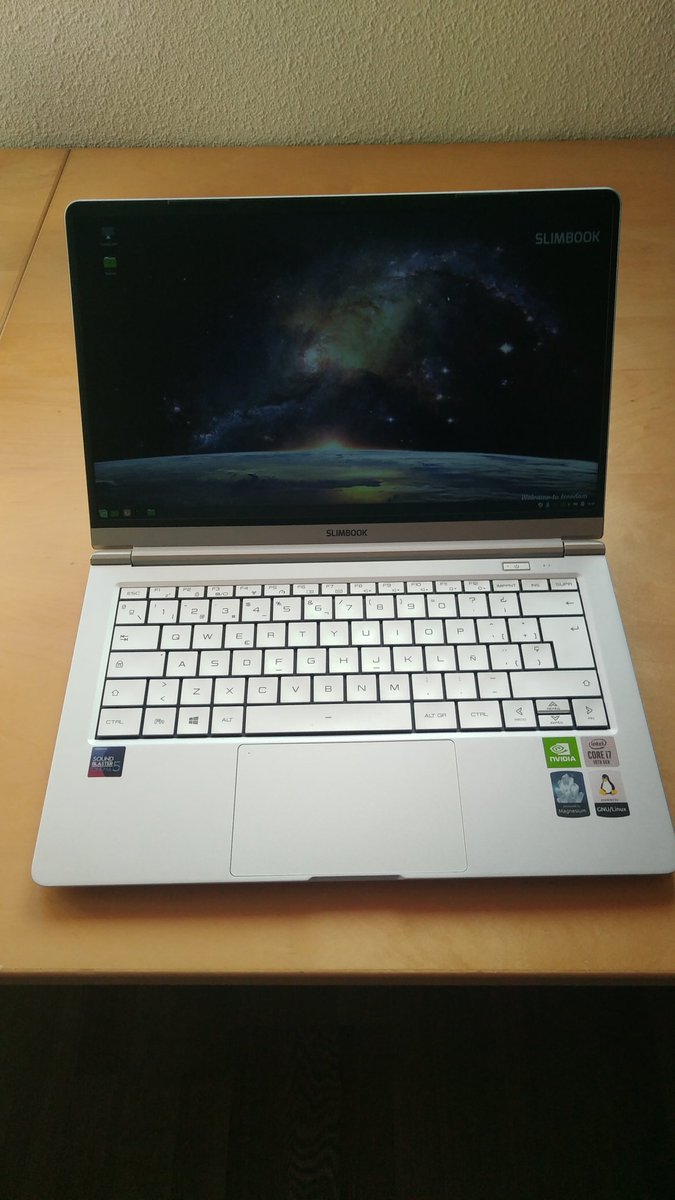 miguel_a_galan's tweet image. Por fin ya está aquí!!! 
Impresionante en directo el SLIMBOOK PROX.

Ya soy &quot;linuxero de PRO-X&quot; 😀
@linuxmint

Gracias @SlimbookEs 

Ahora a sacarle todo el provecho posible!