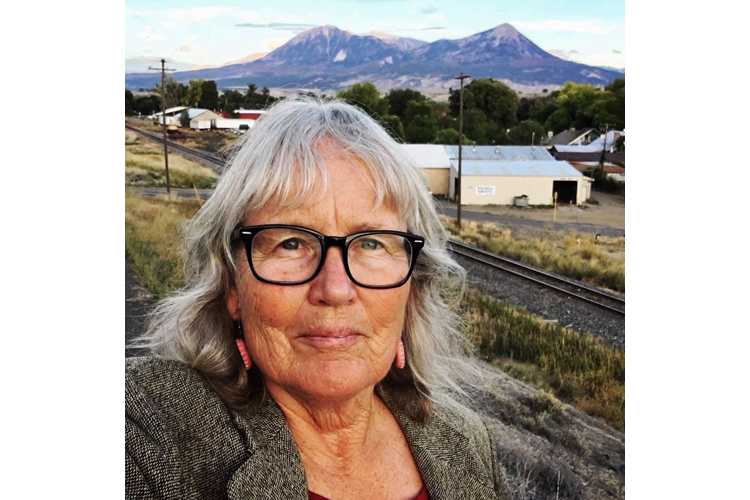 An interesting look at Colorado's Leadership Institute for creative movers, shakers, doers, makers, networkers and more. Virtually free professional coaching for anyone contributing to culture across the state. Maybe it's for you?
Click here:
confluence-denver.com/features/CCI-c…