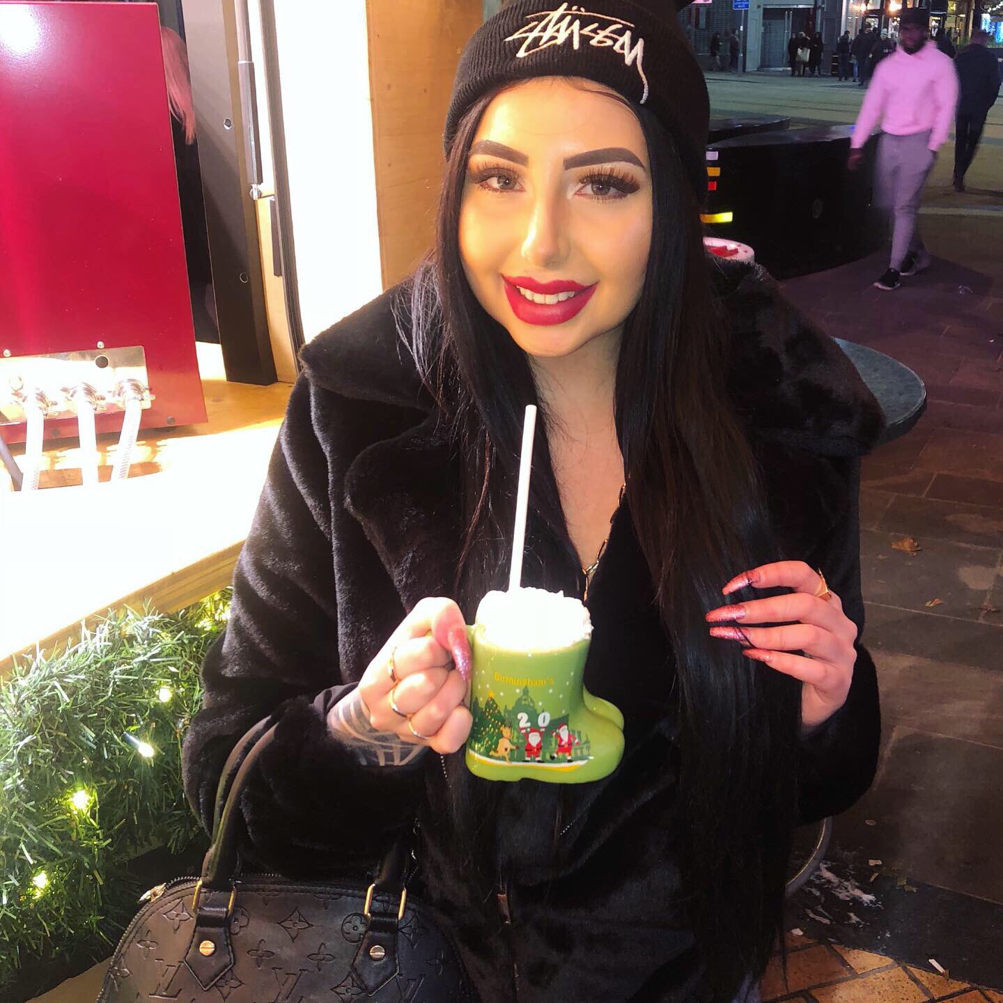 tw-pornstars-1-pic-maddison-black-twitter-christmas-market