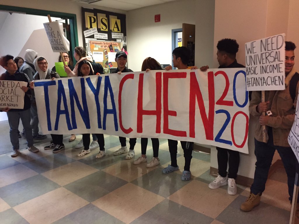 QuakerGov's tweet photo. @tanyachen2020 stages a protest outside the primary debates. What role do third party candidates have in presidential elections? #QuakerAPGov https://t.co/HP5hZMgDJ2