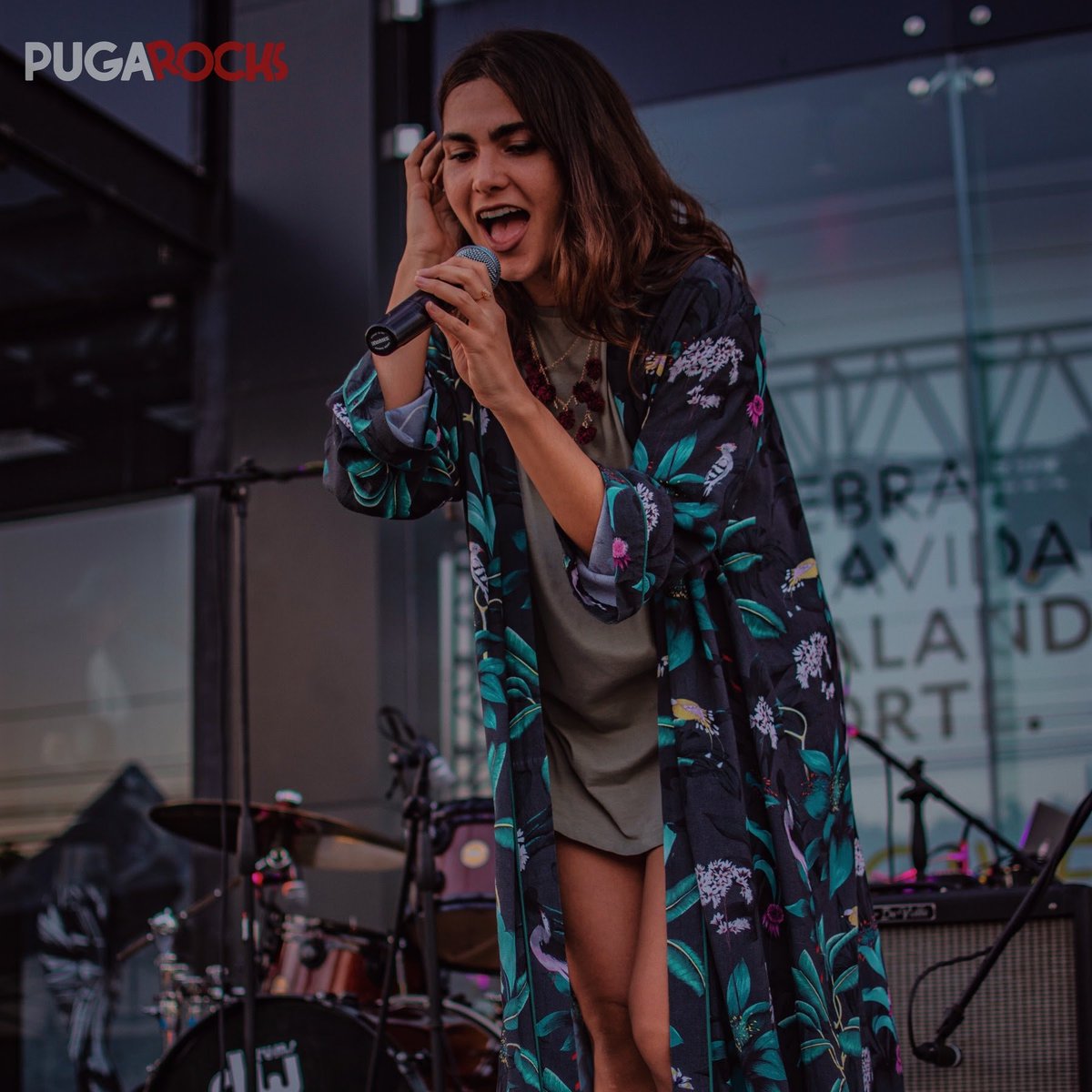 Prensa_Fan's tweet photo. Después de varios meses de reflexión e inspiración refugiada en la playa @lamomusica nos presento hace unos meses su sencillo #Huracán y esta ocasión nos trae #SabemosAmar, que será el inicio del #SABEMOSAMARTOUR

https://t.co/ftkVdUUfLP https://t.co/kivmdxjKjx